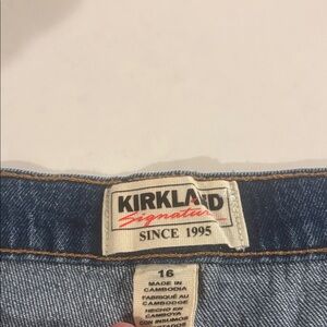 Kirkland Signature Classic Blue Jeans size 16